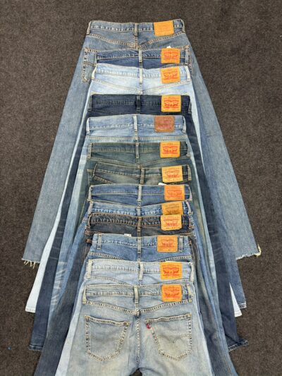 Levi’s Jeans Bundle | Grade AB | Waist 26–38 | Mixed Styles | Premium Denim Wholesale